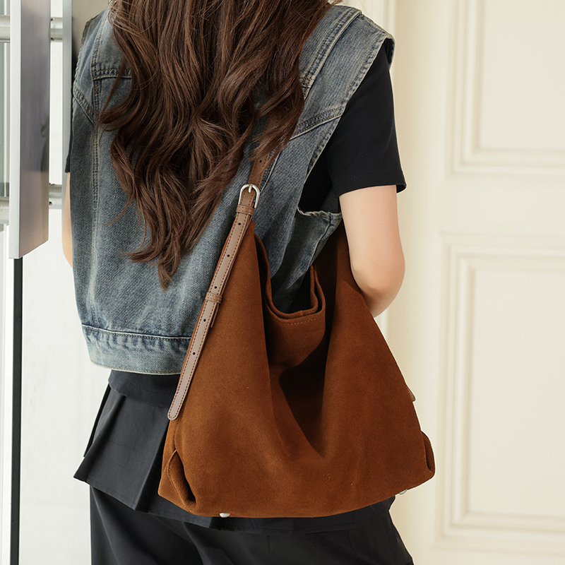 Bolsa Tote Grande de Couro Sue - Hobo Bag Slouchy avaliação e preço